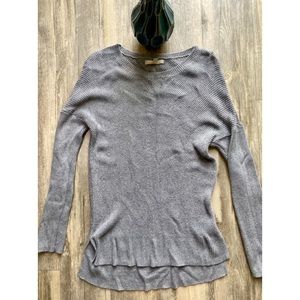 EUC Banana Republic Grey Sweater. Size Small.